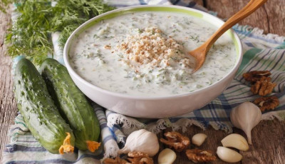 Nem tudunk leakadni az uborkaleves-vonatr&oacute;l: itt a bolg&aacute;r remek