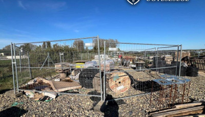 Visszat&eacute;rően fosztogatt&aacute;k az &eacute;p&uuml;lő tiszak&eacute;cskei napelemparkot, t&ouml;bb mint 5 milli&oacute; forint &eacute;rt&eacute;kű k&aacute;belt loptak el