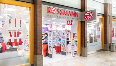 &Eacute;rkeznek a bejelent&eacute;sek: A Rossmann &uuml;zletek m&aacute;r biztosan nem nyitnak ki december 24-&eacute;n