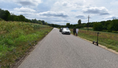 16 &eacute;ves fi&uacute; bukott &oacute;ri&aacute;sit az elektromos rollerrel, eszm&eacute;letlen &aacute;llapotban tal&aacute;ltak r&aacute; az &uacute;t sz&eacute;l&eacute;n