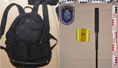 Vascsővel &eacute;s viper&aacute;val estek neki ad&oacute;suknak, hogy behajtsanak tőle 2000 forintot