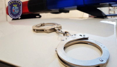 Nem fizetett a hitelre v&aacute;s&aacute;rolt telefonok&eacute;rt, ink&aacute;bb azt hazudta a rendőr&ouml;knek, hogy az egyiket ellopt&aacute;k