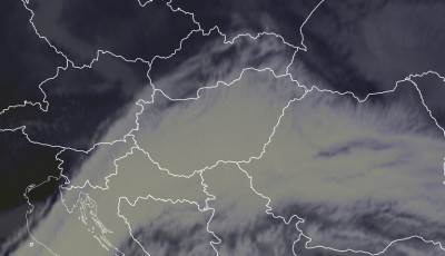 Szaharai por hozta a k&uuml;l&ouml;n&ouml;s felhőernyőt Magyarorsz&aacute;g f&ouml;l&eacute;